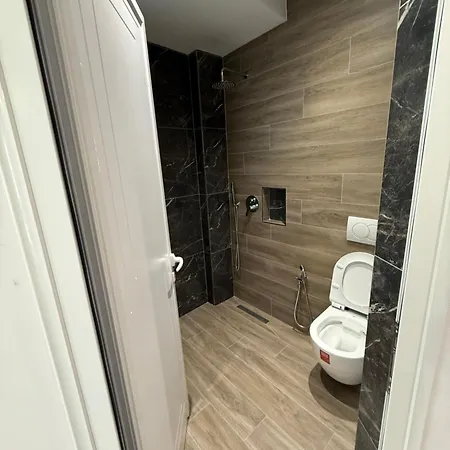 Nefelis Apartament *